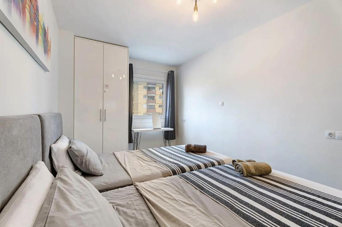 Apartamento De Lujo En Torre Del Sol, Playa De Las Americas أرونا المظهر الخارجي الصورة